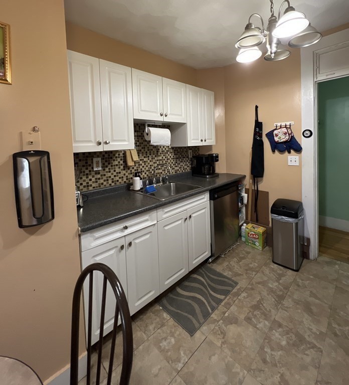 121 Johnson Street # 2