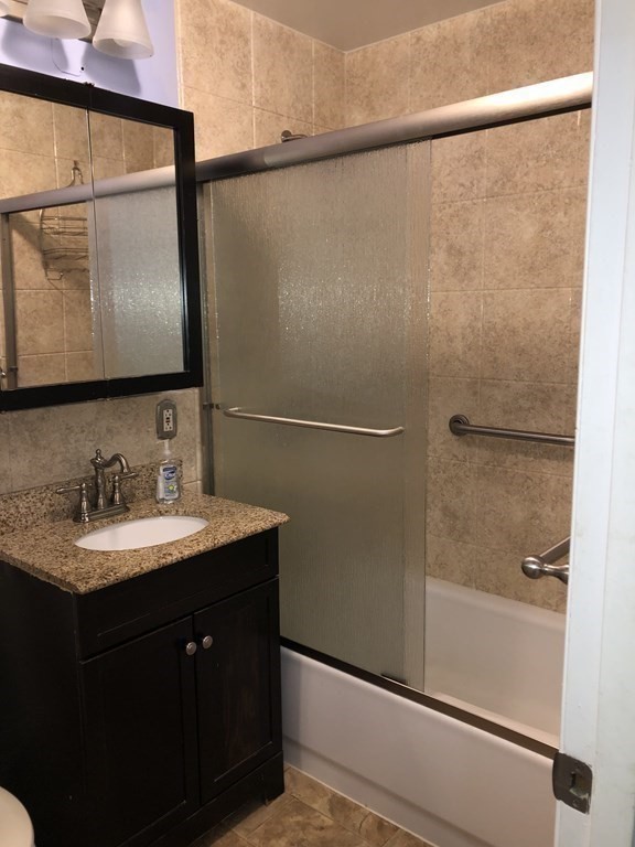 300 Governors Dr # 16