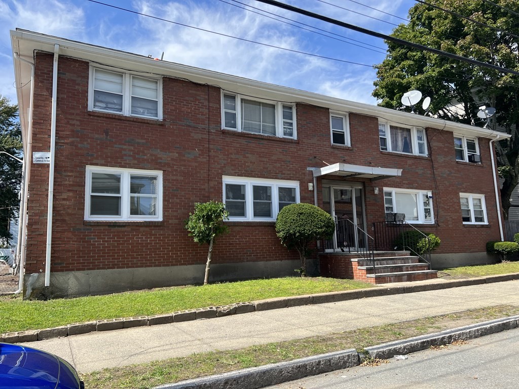 49 Laighton Street # 1