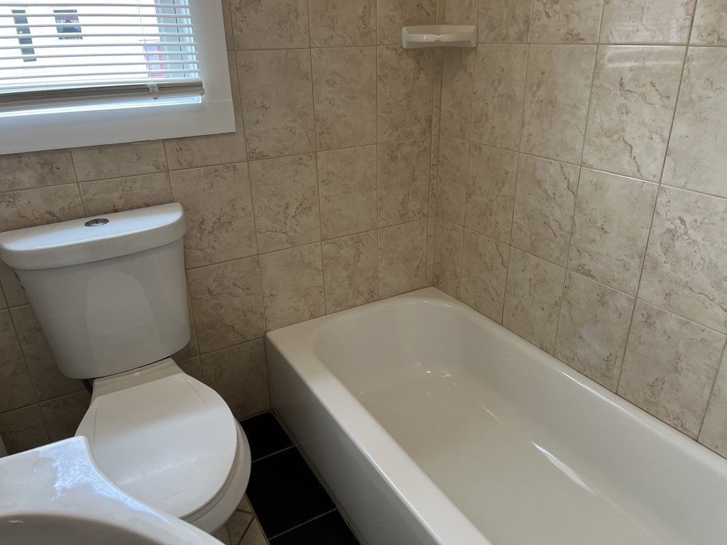 49 Laighton Street # 1