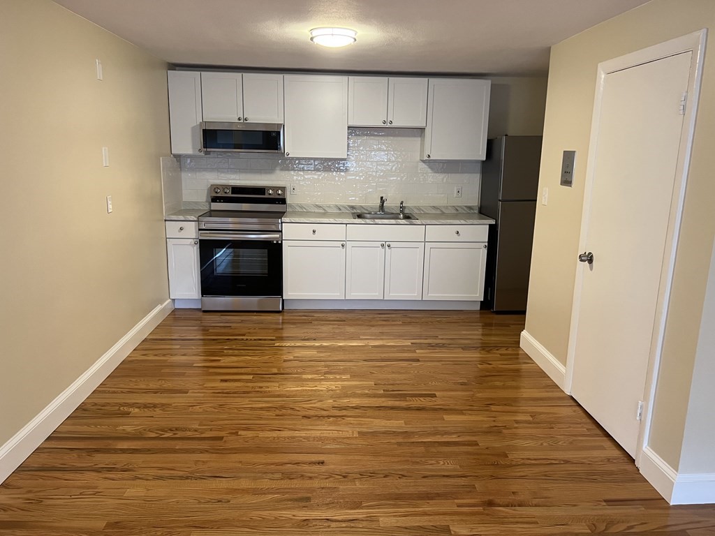 49 Laighton Street # 1