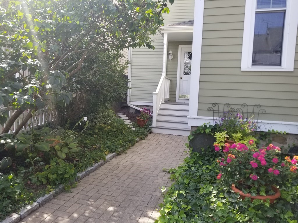 146 Clifton Street # 4