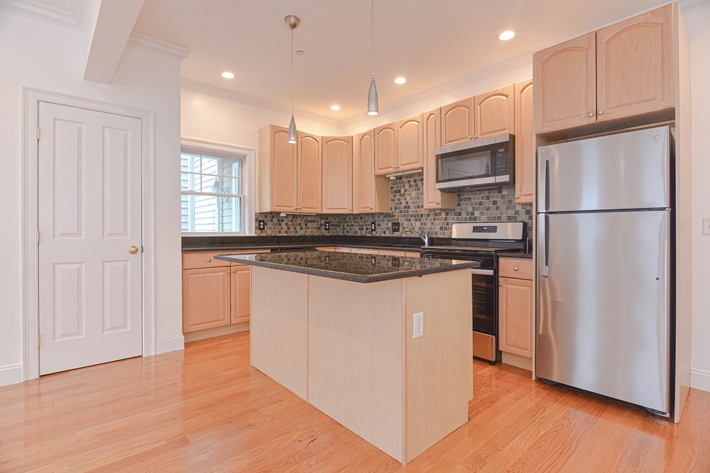 146 Clifton Street # 4