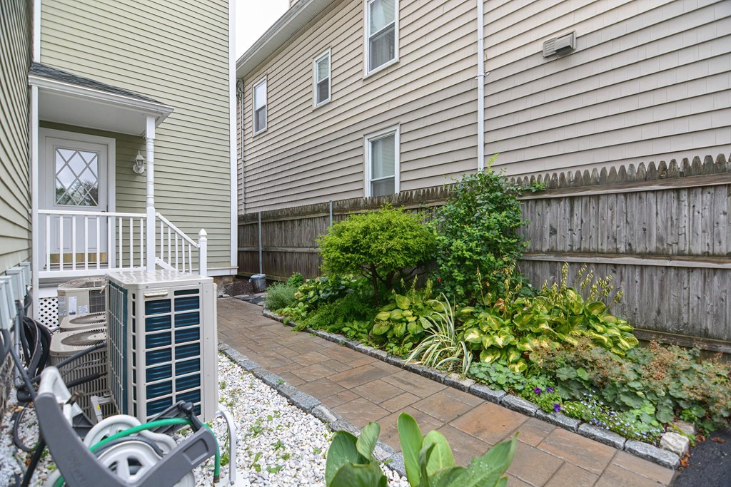 146 Clifton Street # 4