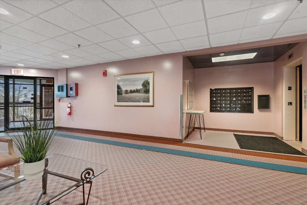 12 Chancery Ct. # 402