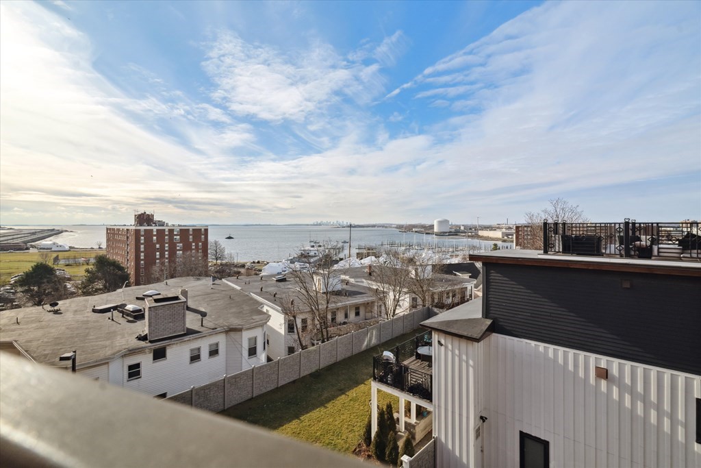 12 Chancery Ct. # 402