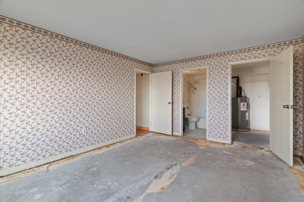 12 Chancery Ct. # 402