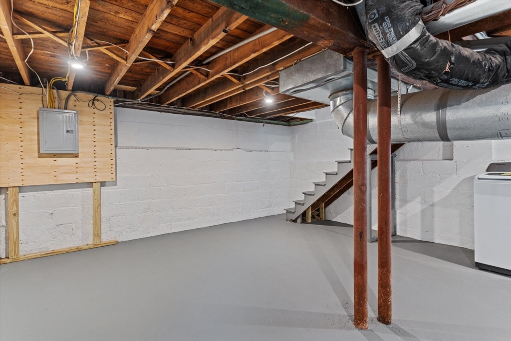 10 Perkins Ave.