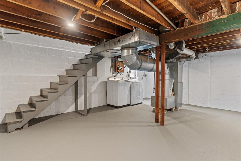 10 Perkins Ave.