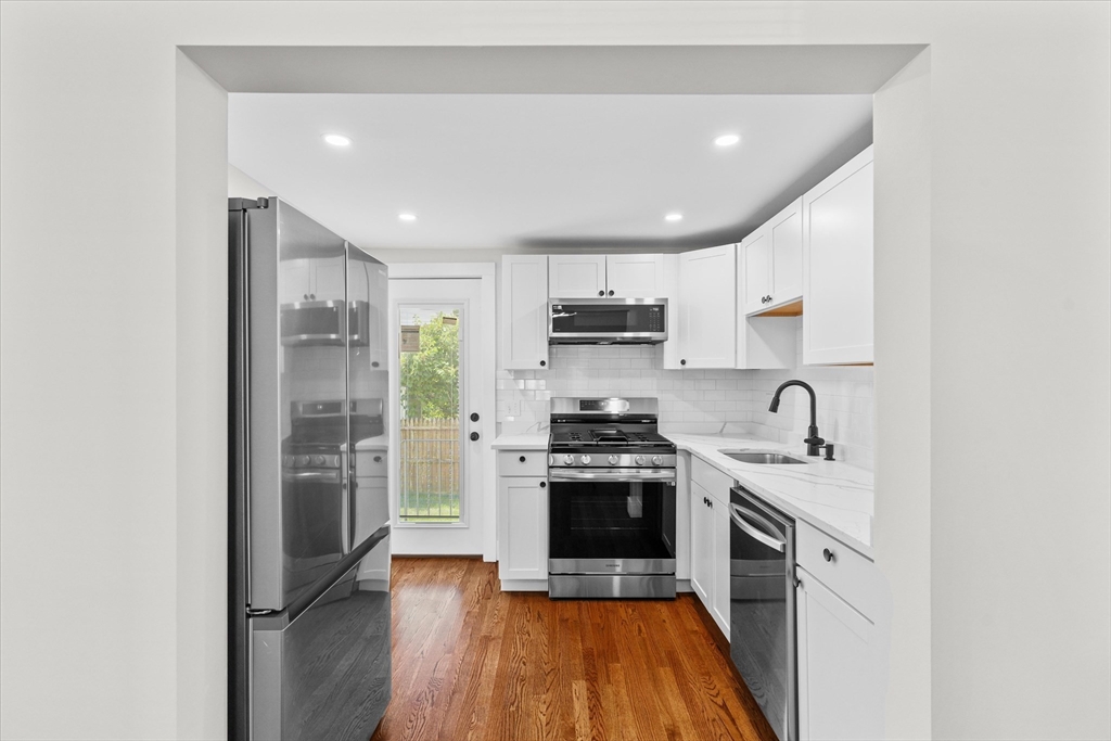 10 Perkins Ave.