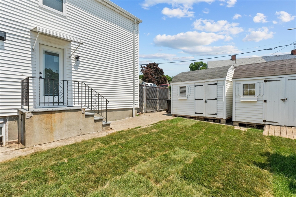 10 Perkins Ave.