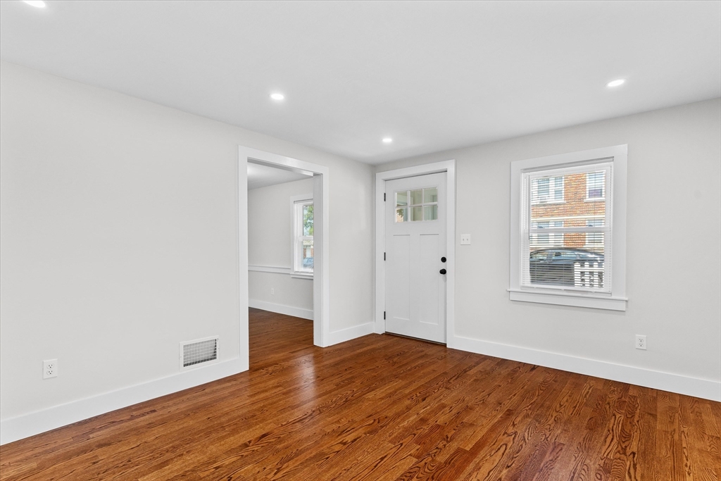 10 Perkins Ave.
