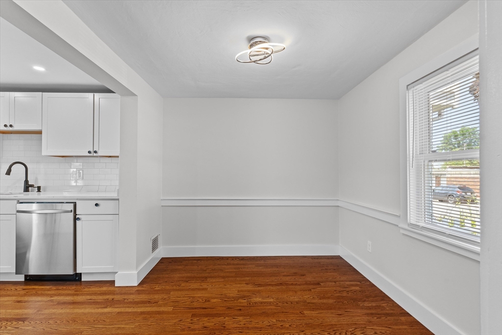 10 Perkins Ave.