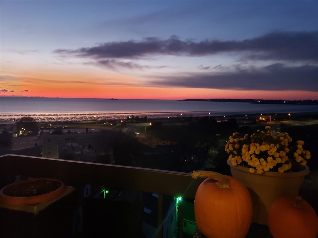 12 Chancery Ct. Unit: PH10