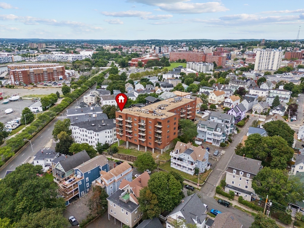 12 Chancery Ct. Unit: PH10