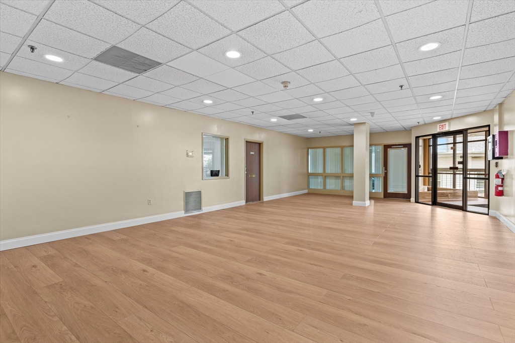 12 Chancery Ct. Unit: PH10