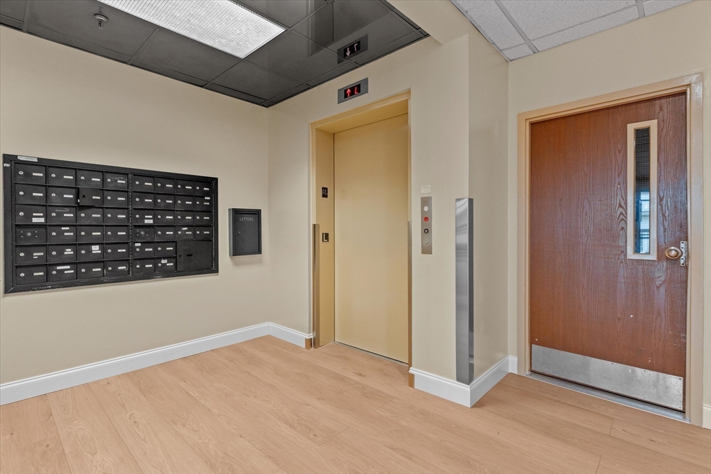 12 Chancery Ct. Unit: PH10