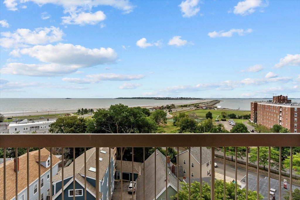 12 Chancery Ct. Unit: PH10