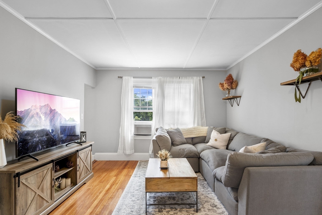 21 Brookside Ave # 2