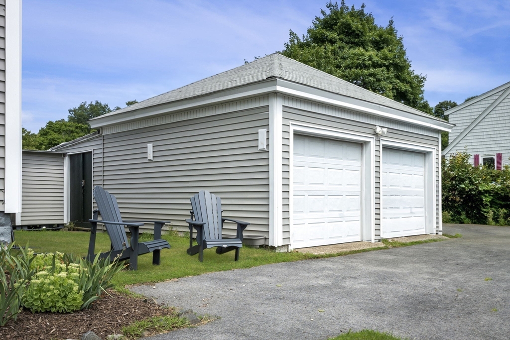 21 Brookside Ave # 2