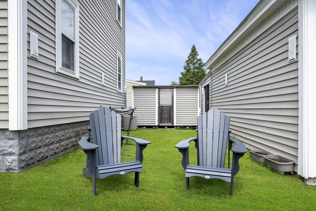 21 Brookside Ave # 2