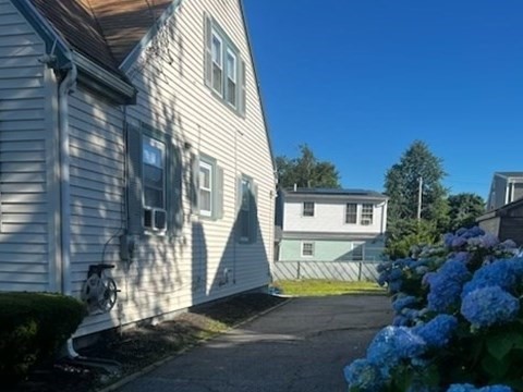 67 Curran Road