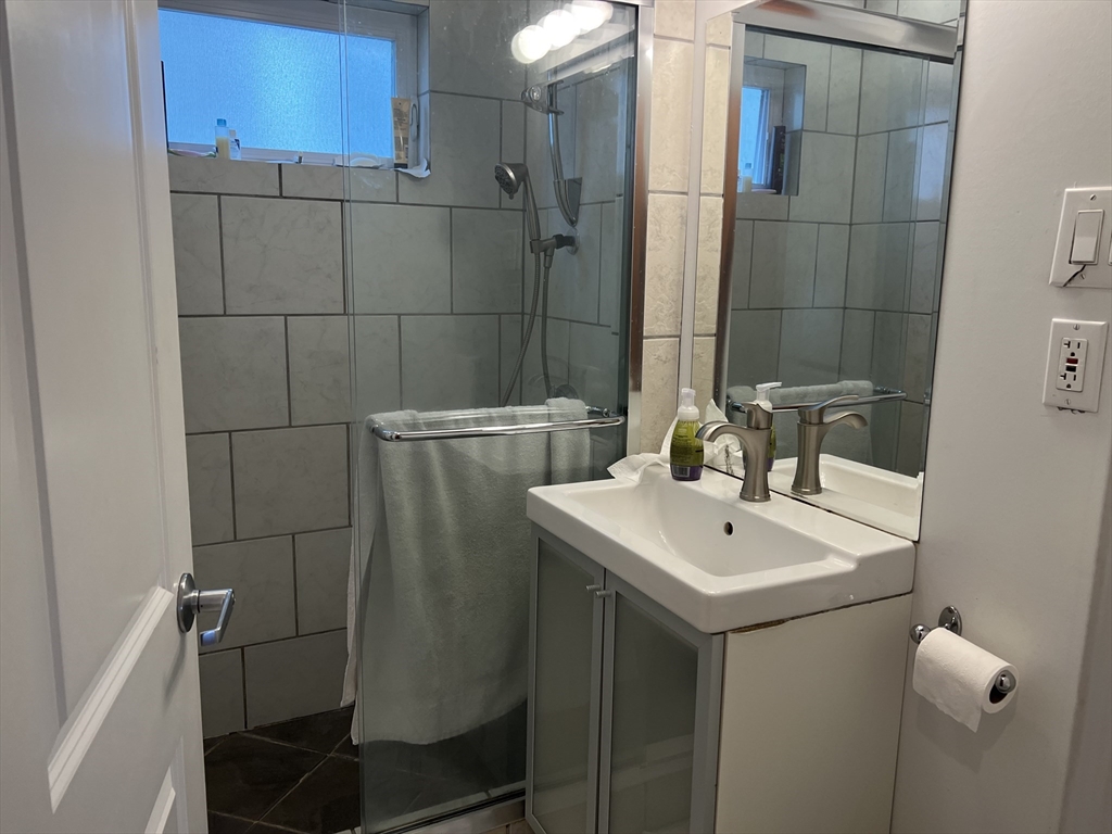 172 Oliver Street # 1