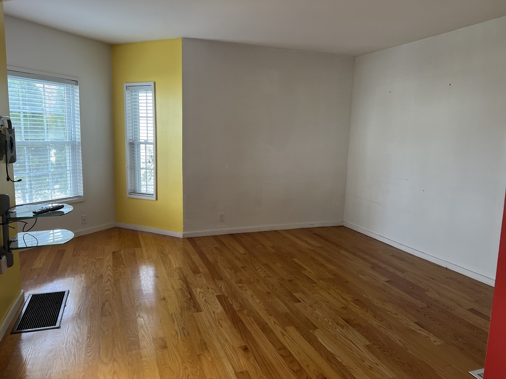 172 Oliver Street # 1