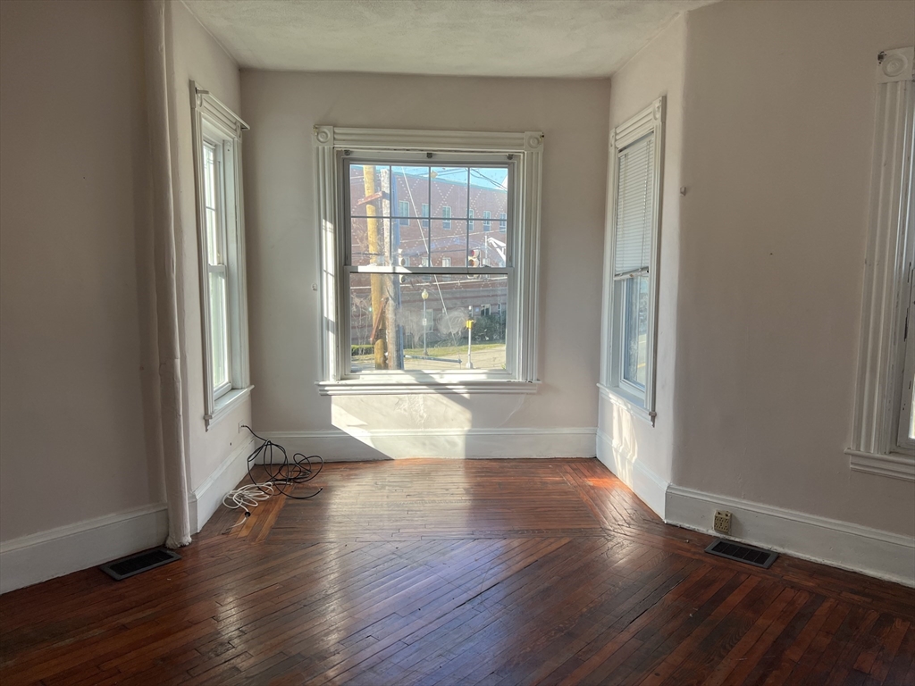 95 Walnut Street # 1