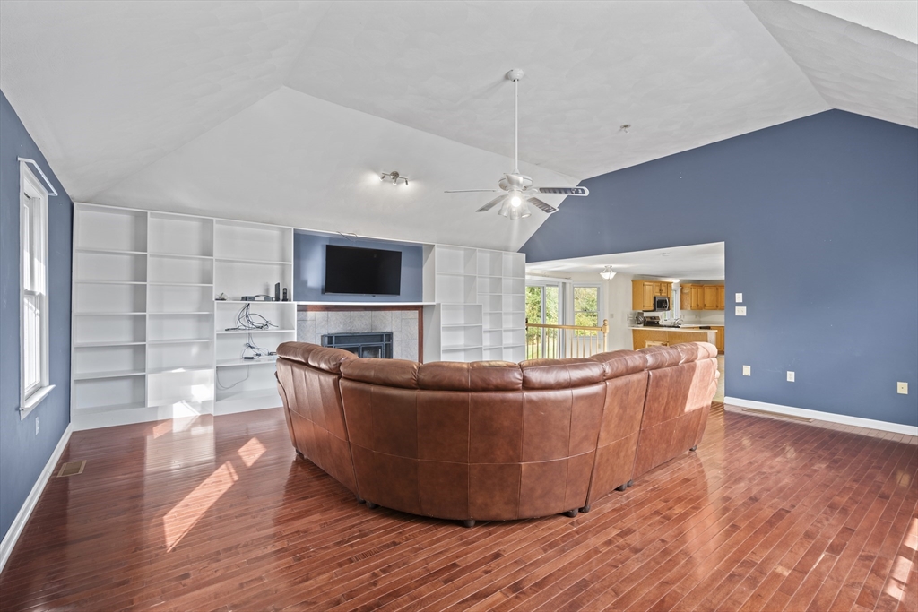18 Noel Rd