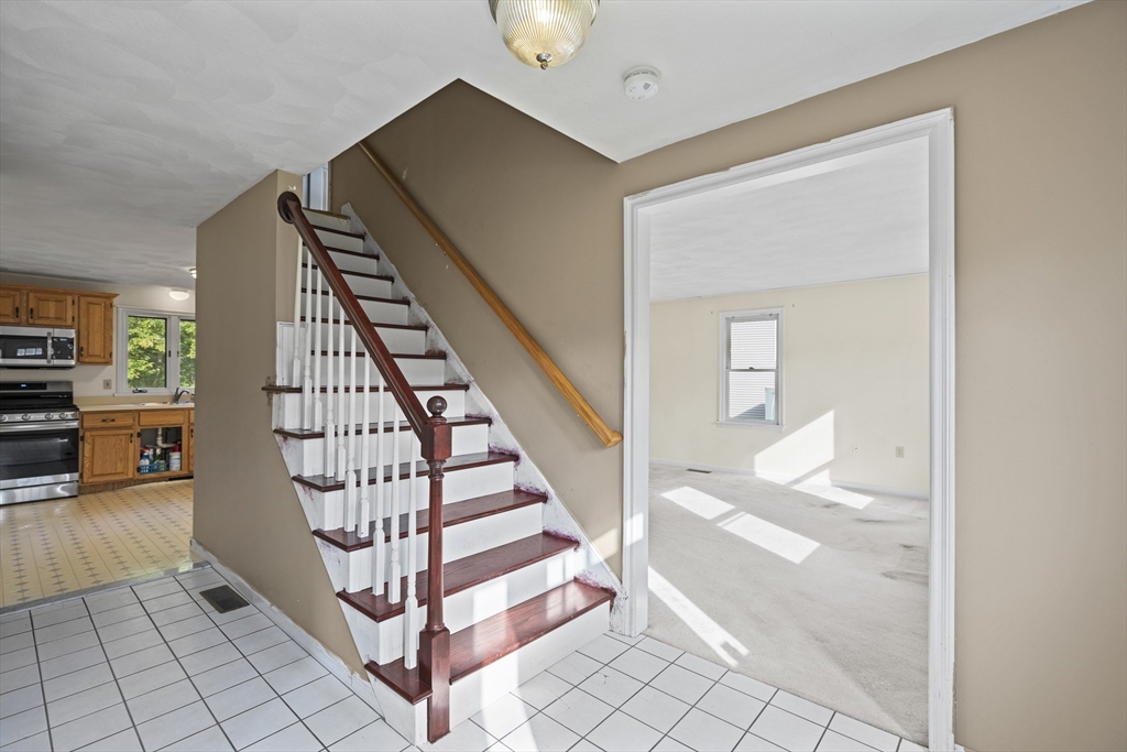 18 Noel Rd