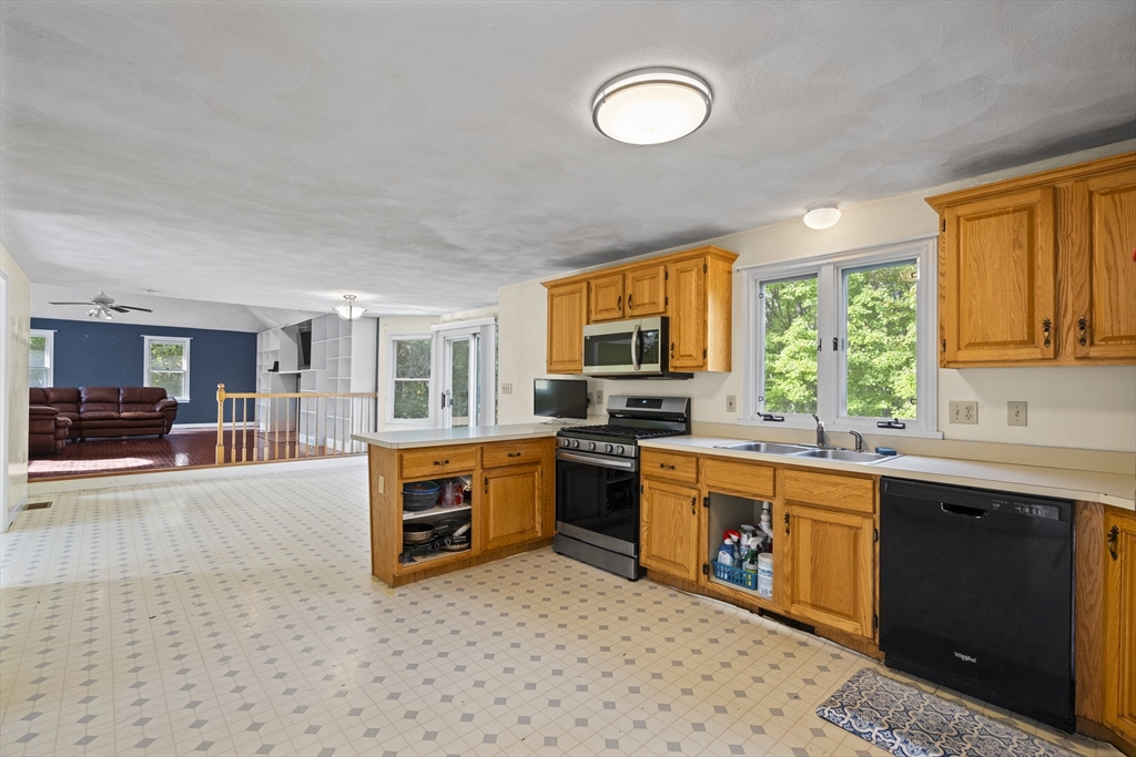 18 Noel Rd