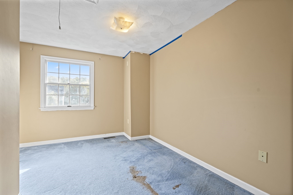 18 Noel Rd