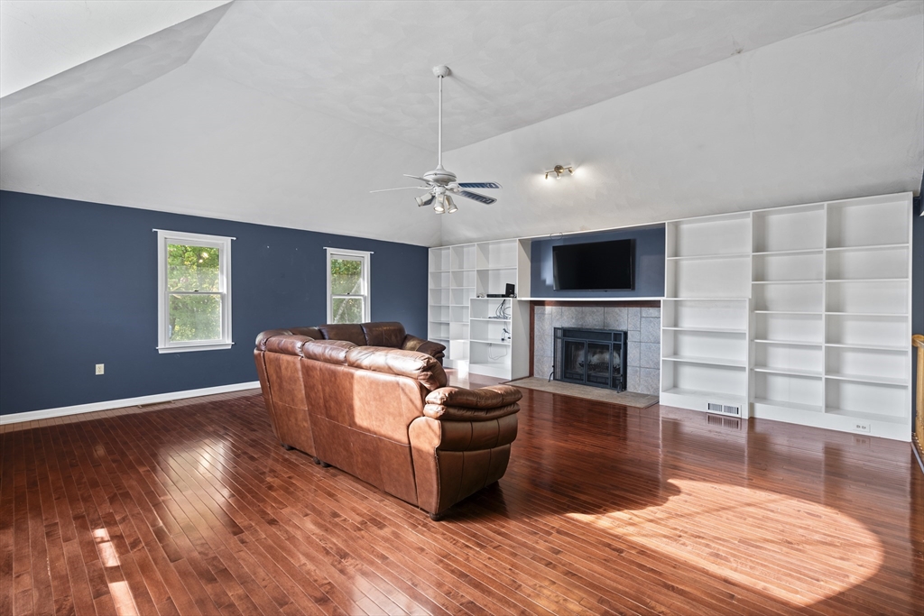 18 Noel Rd