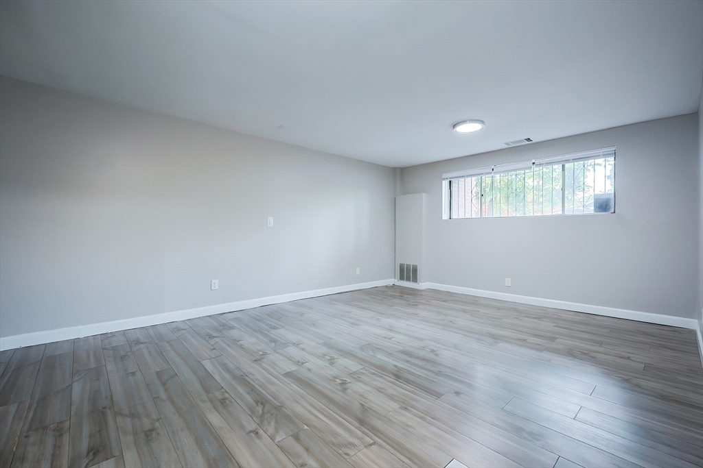 175 Clare Avenue # A4