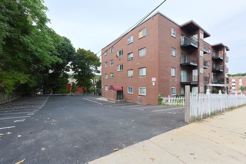 175 Clare Avenue # A4