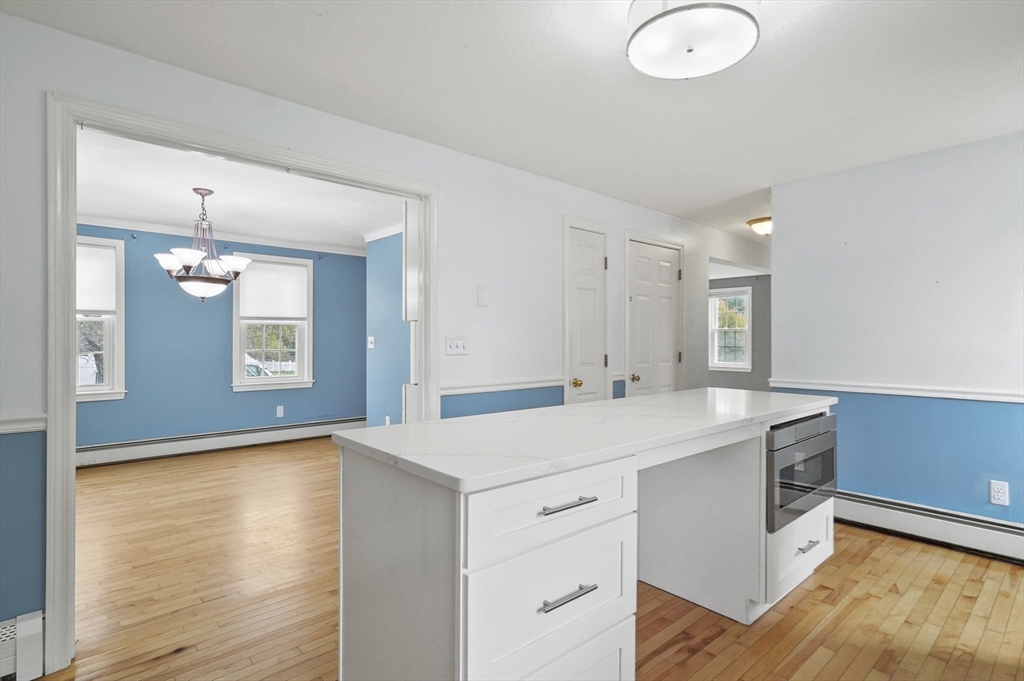 7 Rolling Ridge Rd