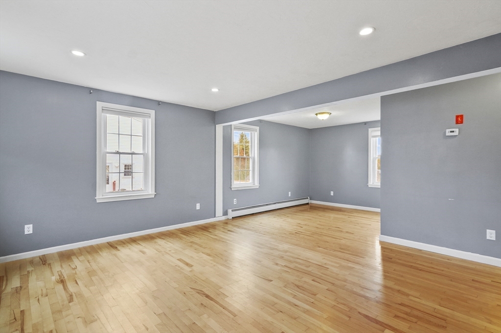 7 Rolling Ridge Rd