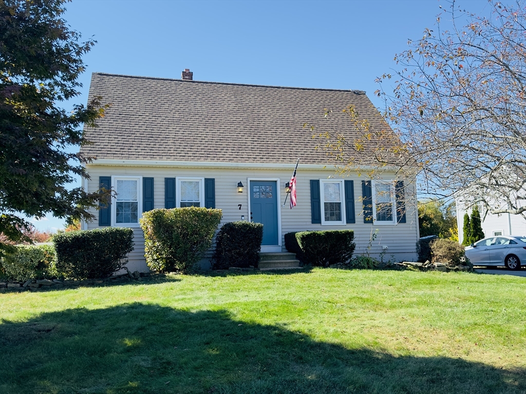 7 Rolling Ridge Rd
