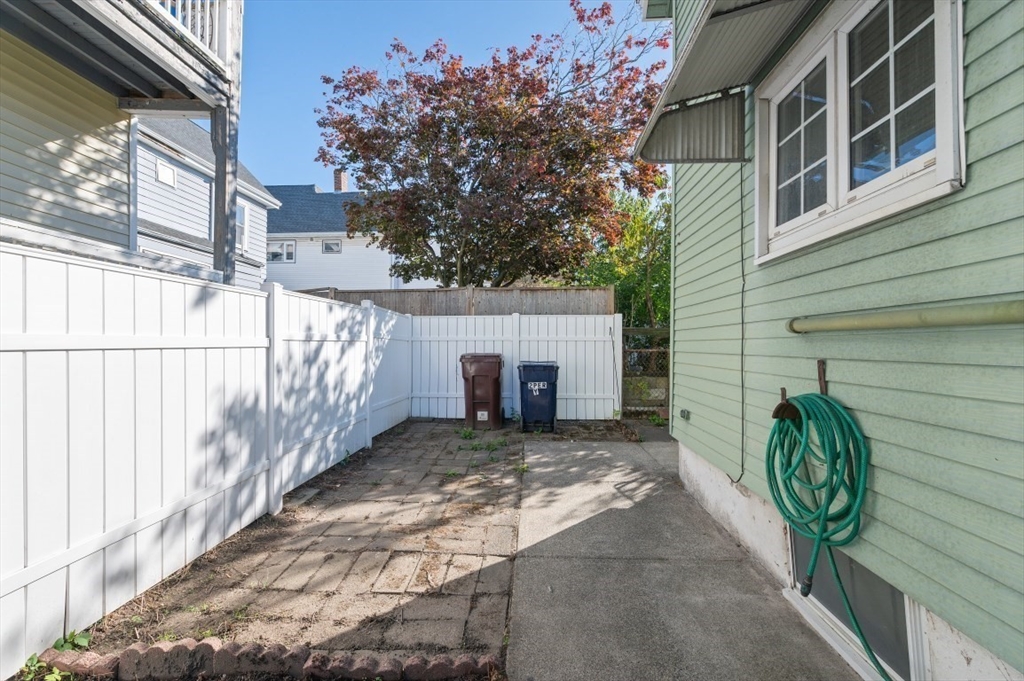 2 Perry Pl