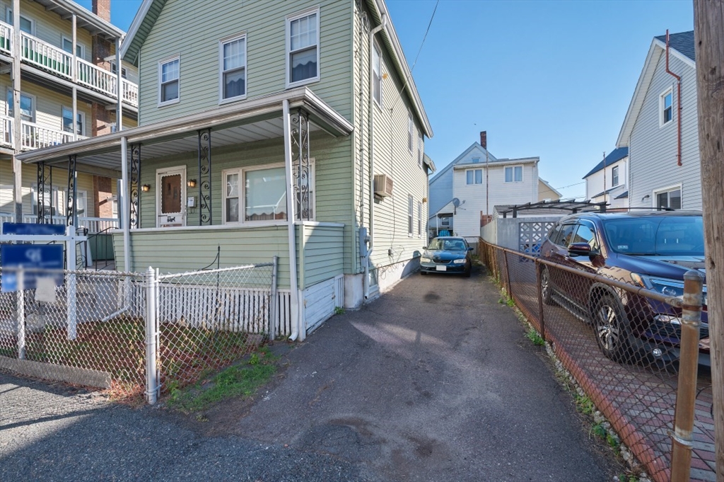 2 Perry Pl