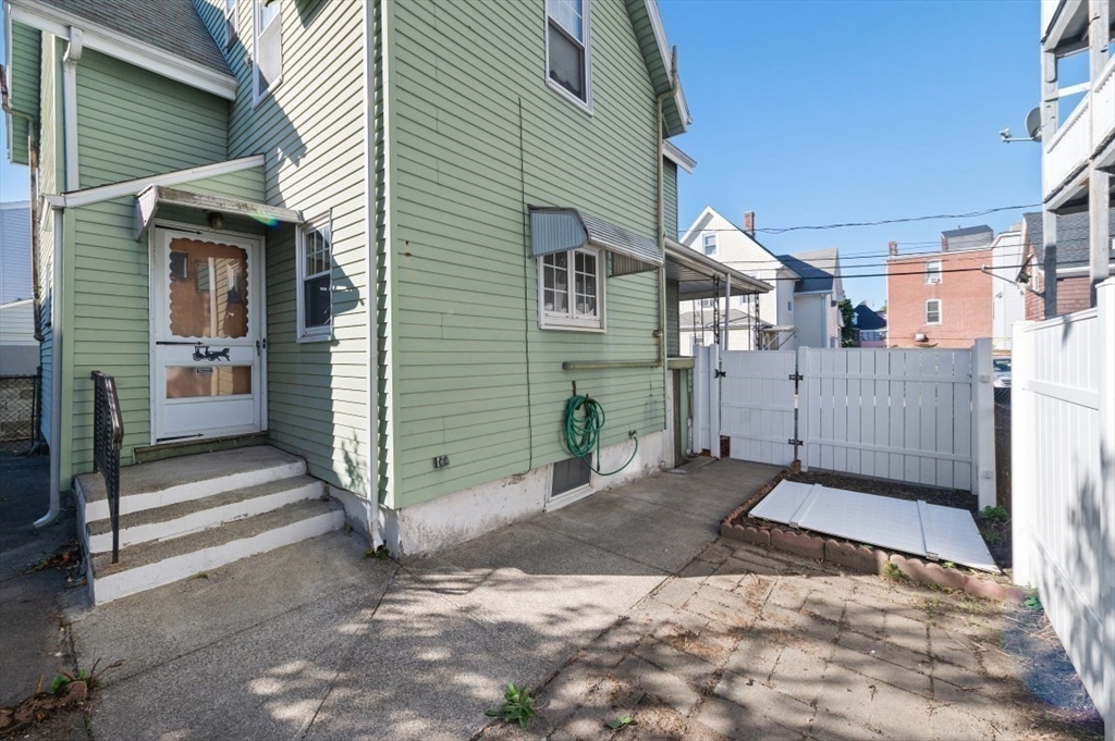 2 Perry Pl