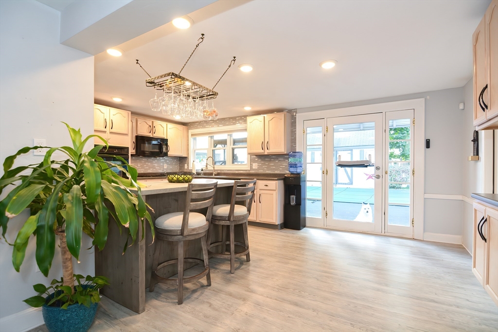 24 Susan Dr.