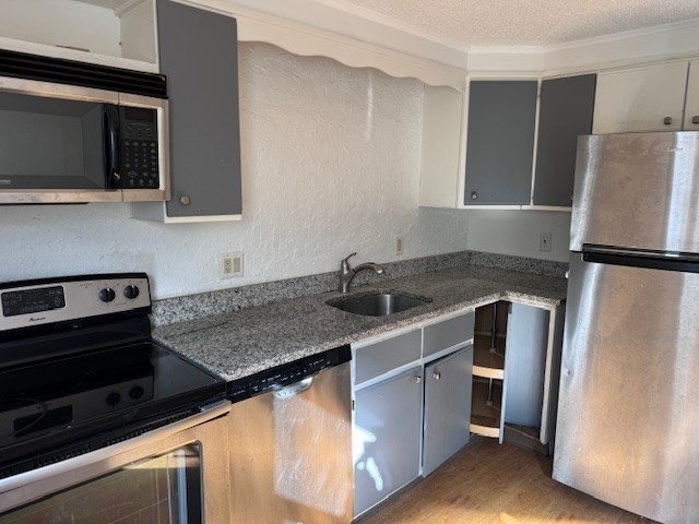 250 Congress Ave # 16