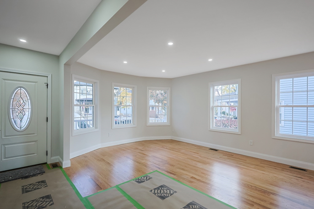 162 Tracy Ave