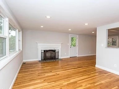 15 Livingstone Lane