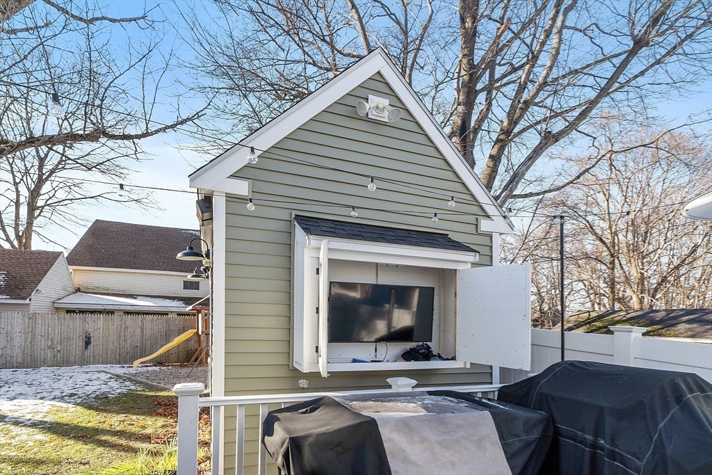 4 Peaslee Terrace