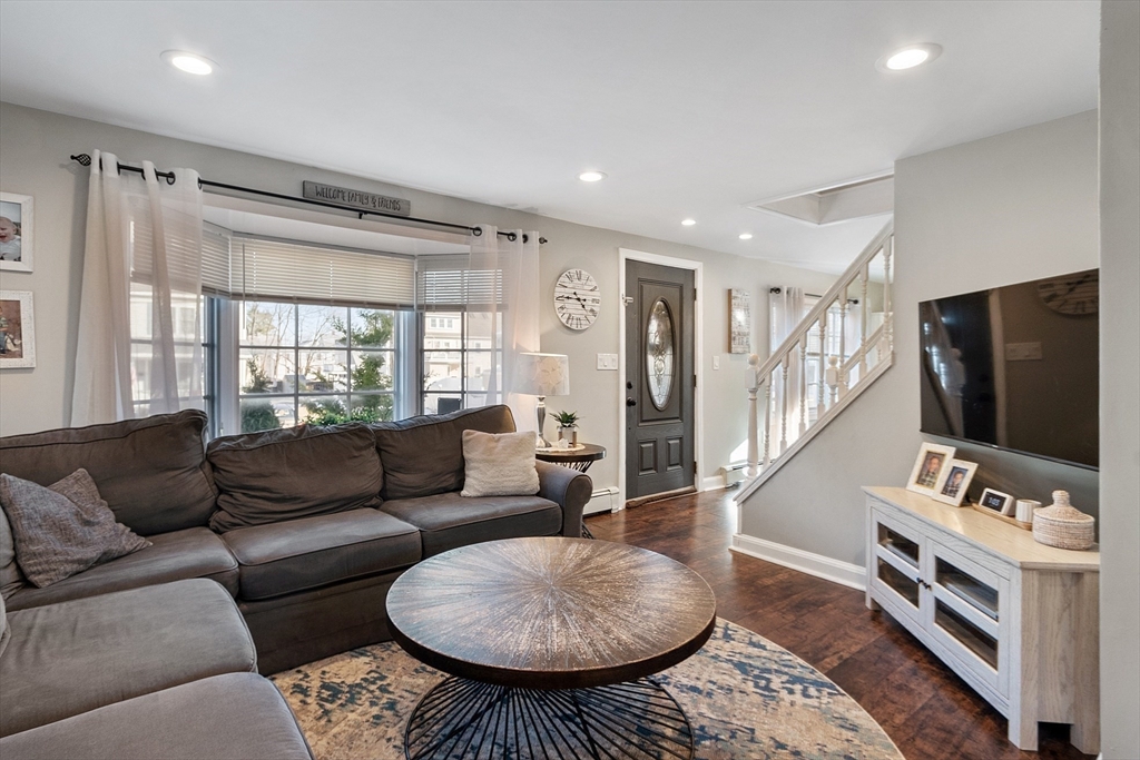 4 Peaslee Terrace