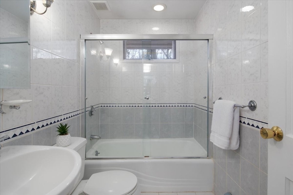 136 Beechnut Rd