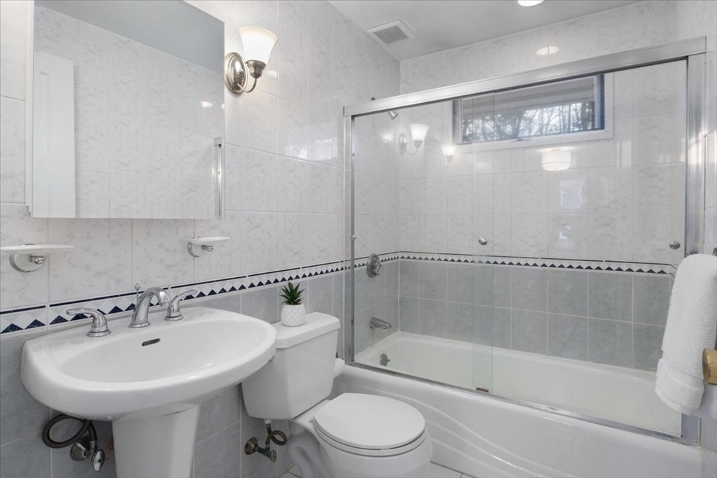 136 Beechnut Rd